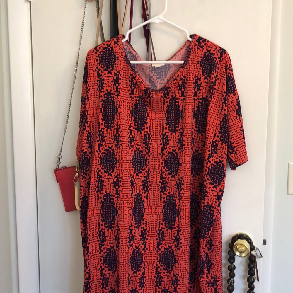 Lula Roe Irma Size L